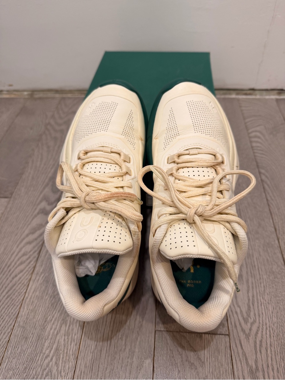 On Running Running The Roger Pro (Beams collab) Cream/Green Tennis Shoe - Picture 9 of 12